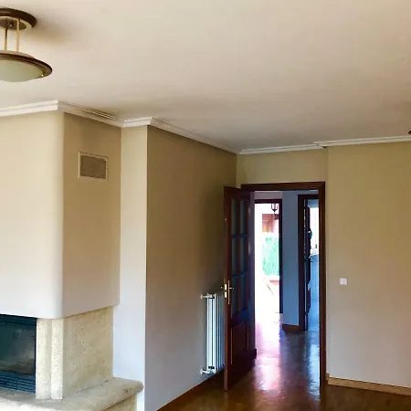 Prázdninový dům Casa En Oviedo, Urbanizacion La Fresneda Oviedo