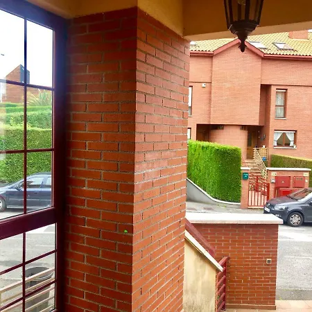 Casa En Oviedo, Urbanizacion La Fresneda Prázdninový dům
