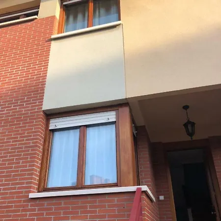 Casa En Oviedo, Urbanizacion La Fresneda Prázdninový dům Oviedo