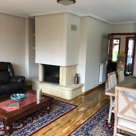 Casa En Oviedo, Urbanizacion La Fresneda Prázdninový dům