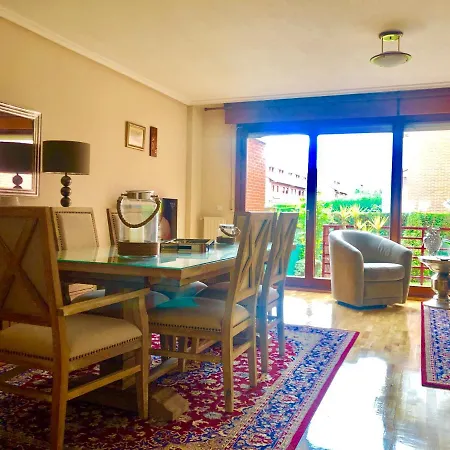 Casa En Oviedo, Urbanizacion La Fresneda Prázdninový dům *